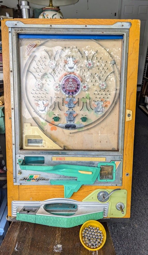 1970's Nishijin Pachinco Pinball Machine W/Balls