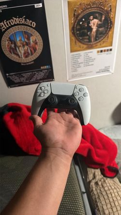 PlayStation 5 controller