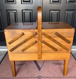 Strommen Bruk Hamar Vintage Sewing Box