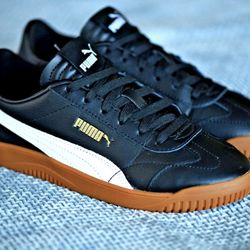 PUMA Unisex-Child Shoes Club 5v5 Sneaker, White Black-Feather Gray, 5 US Big Kid