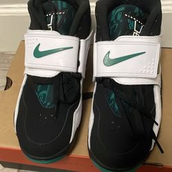 Nike Diamond Turfs