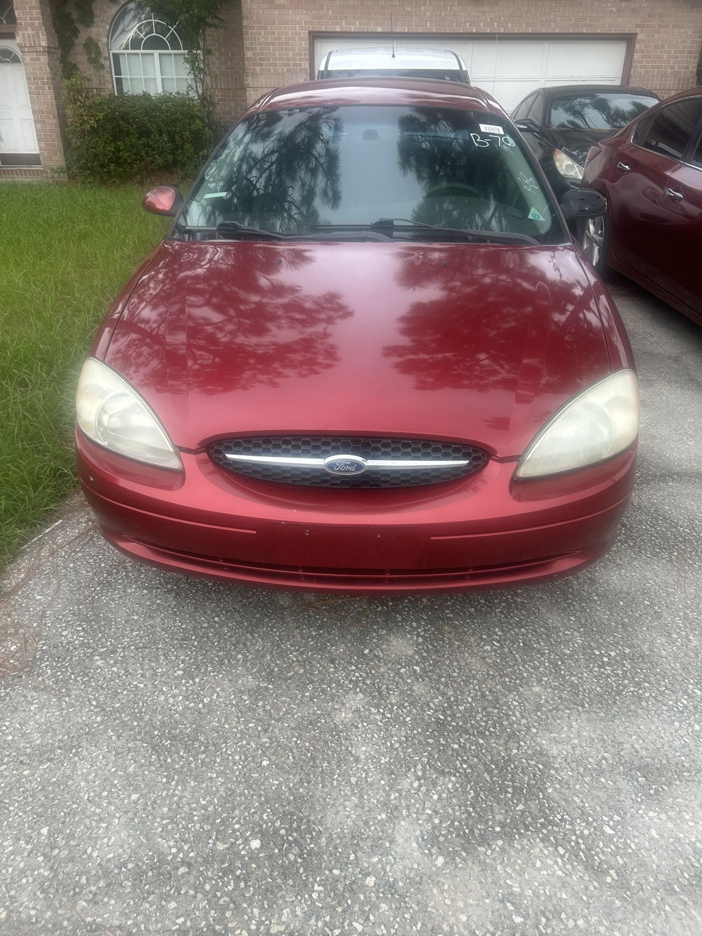 2001 Ford Taurus