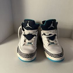 Size 11 - Jordan Son of Mars Hornets 