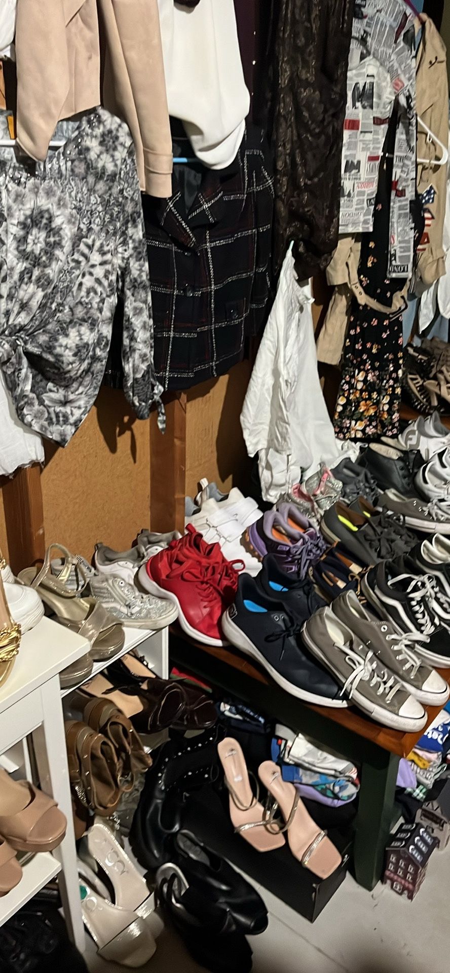 Clothes shoes Purses