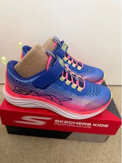 Sketchers girl shoes size 2
