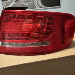 Audi A4 / S4 Model 2009-2012 Passenger (right Side) Tail Light Original Part 