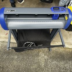 Titan 2 28’’ tint and Vinyl plotter w/stand