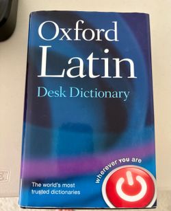 Oxford Latin Desk Dictionary