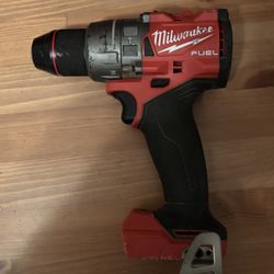 Milwaukee M18 Hammer Drill