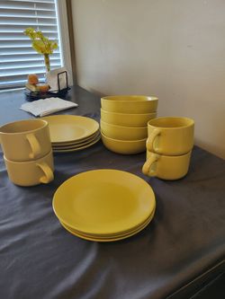 GOLD Ceramic place setting