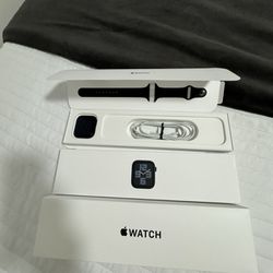 Apple Watch SE 2 Midnight 44MM M/L , Cellular And Wi-Fi