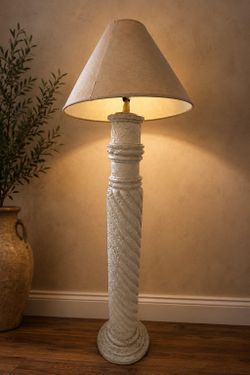 Elegant Floor Lamp