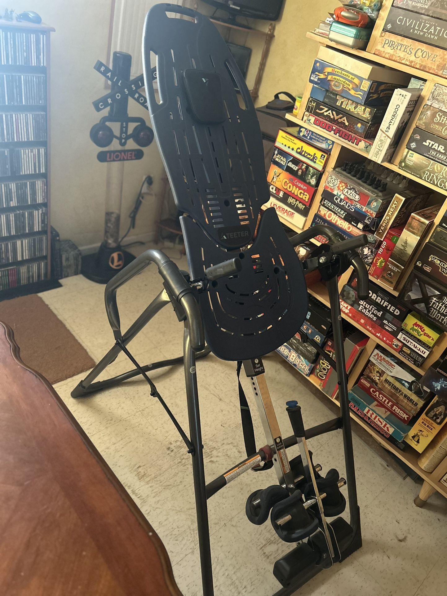 Teeter EP-970 Inversion Table