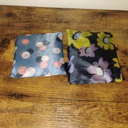 2 Foldable Reusable Totes 