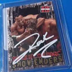 WWE THE ROCK Rare AUTOGRAPHED Card Certified 