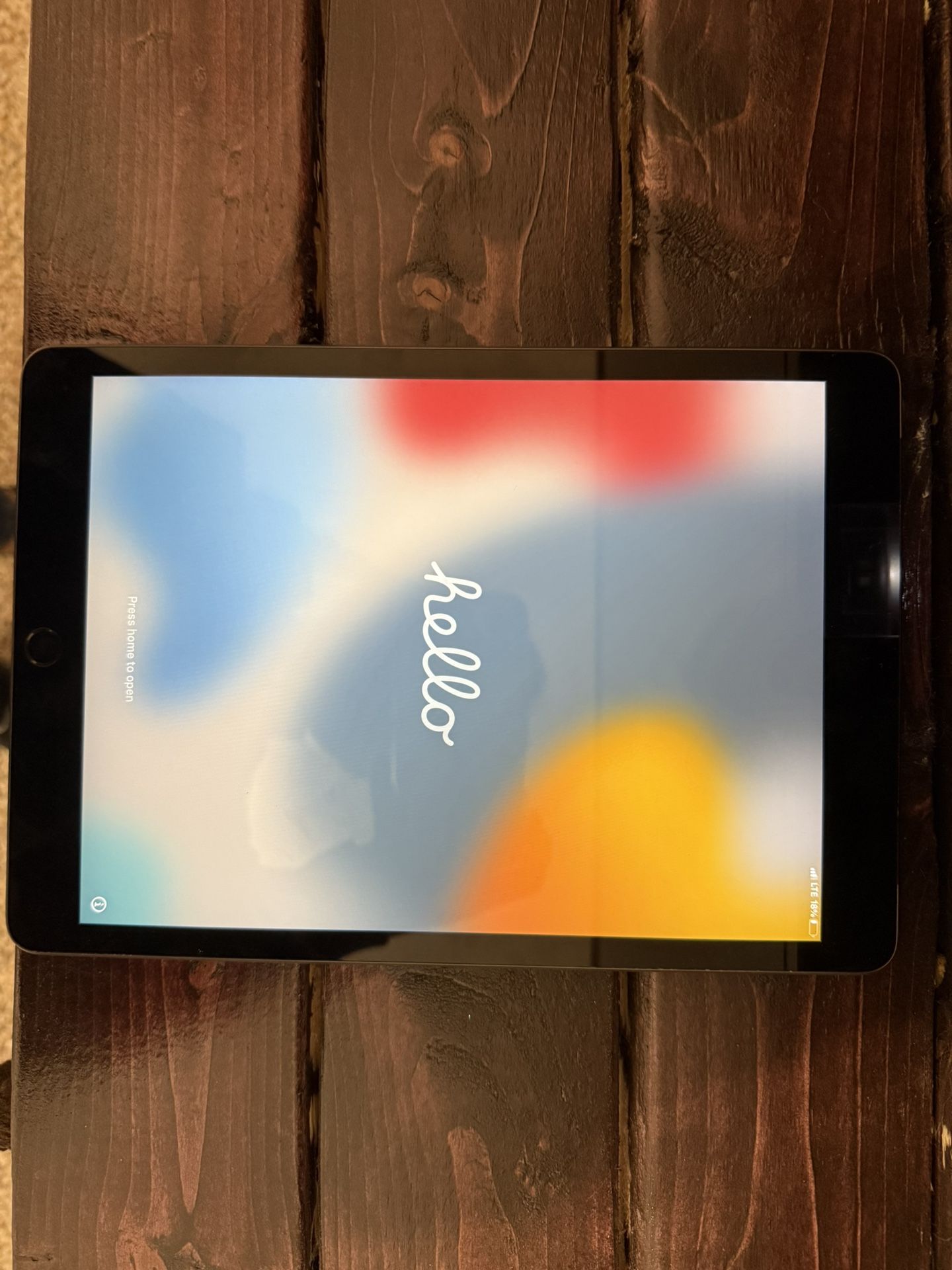 Apple iPad 9th Gen + Charger