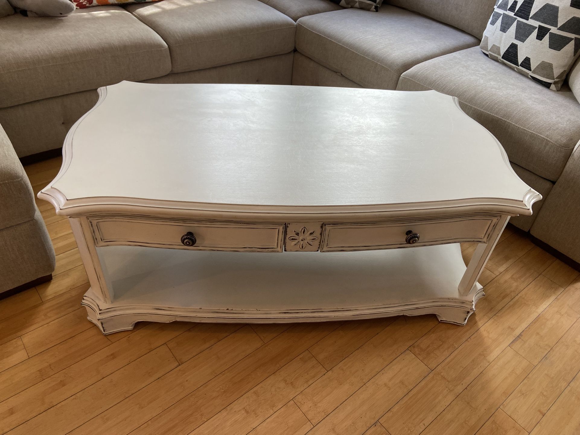 White Coffee Table & Side Table, Farmhouse-distressed/rustic style