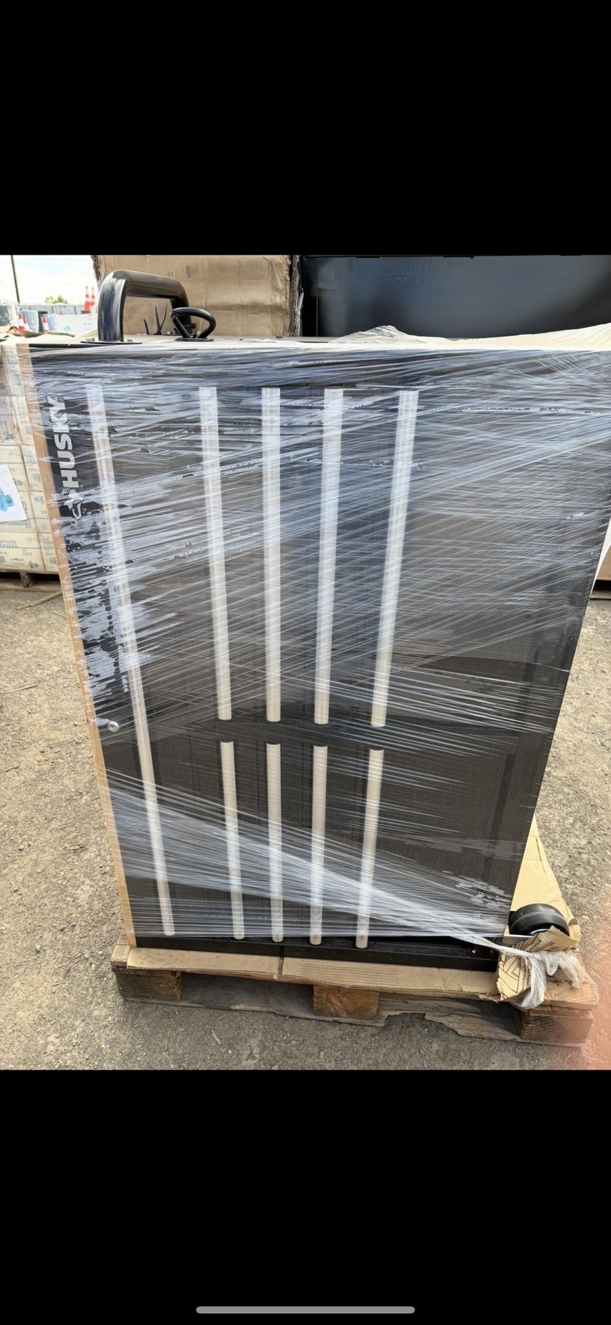 Took Box New Needs Caster