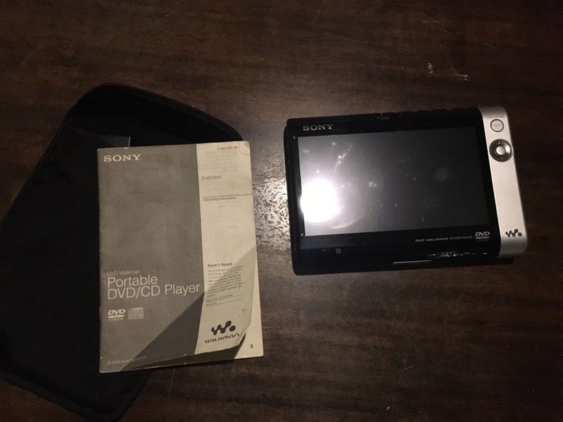 Sony portable DVD player - Sony DVE7000S Portable DVD Player - 7" DVE7000S $40 OBO