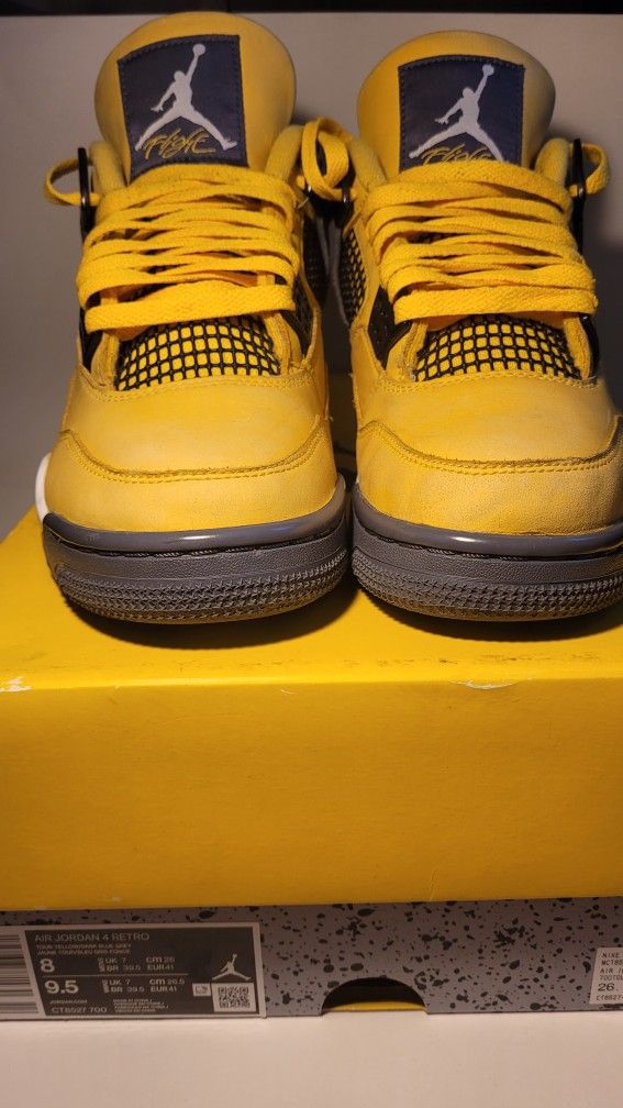2021 Jordan 4 Yellow Lightning