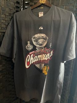 NWT gray nhl 2010 Chicago Blackhawks championship Tshirt, xl