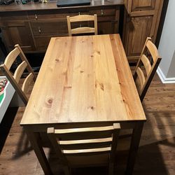 IKEA Dining Room Table 4 Chairs