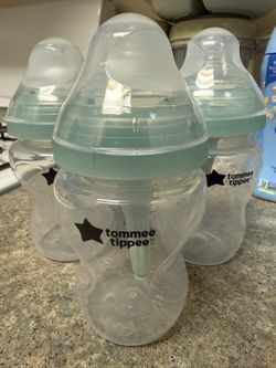 Set of 3 tommee tippee bottles