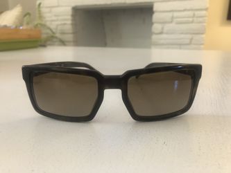 Prada Male Sunglasses (never used) with case and lens cleaning cloth