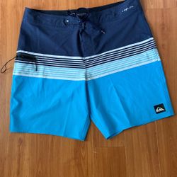 Quicksilver Boards Size 38