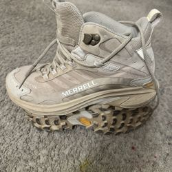 Merrell Hiking Boot Size 8