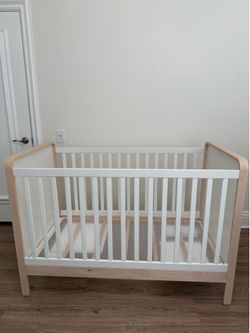 IKEA ÄLSKVÄRD convertible crib