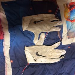 All white nike gloves 