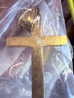 585 14k Gold Jesus piece