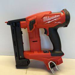 Milwaukee M18 FUEL 18-Volt Lithium-Ion Brushless Cordless 18-Gauge 1/4 in. Narrow Crown Stapler (Tool-Only)