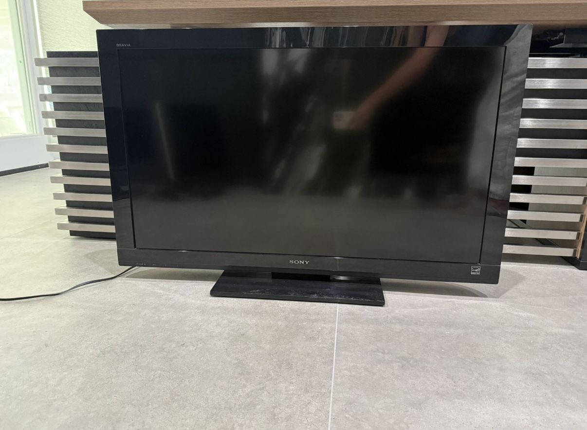 Sony Bravia 40” TV