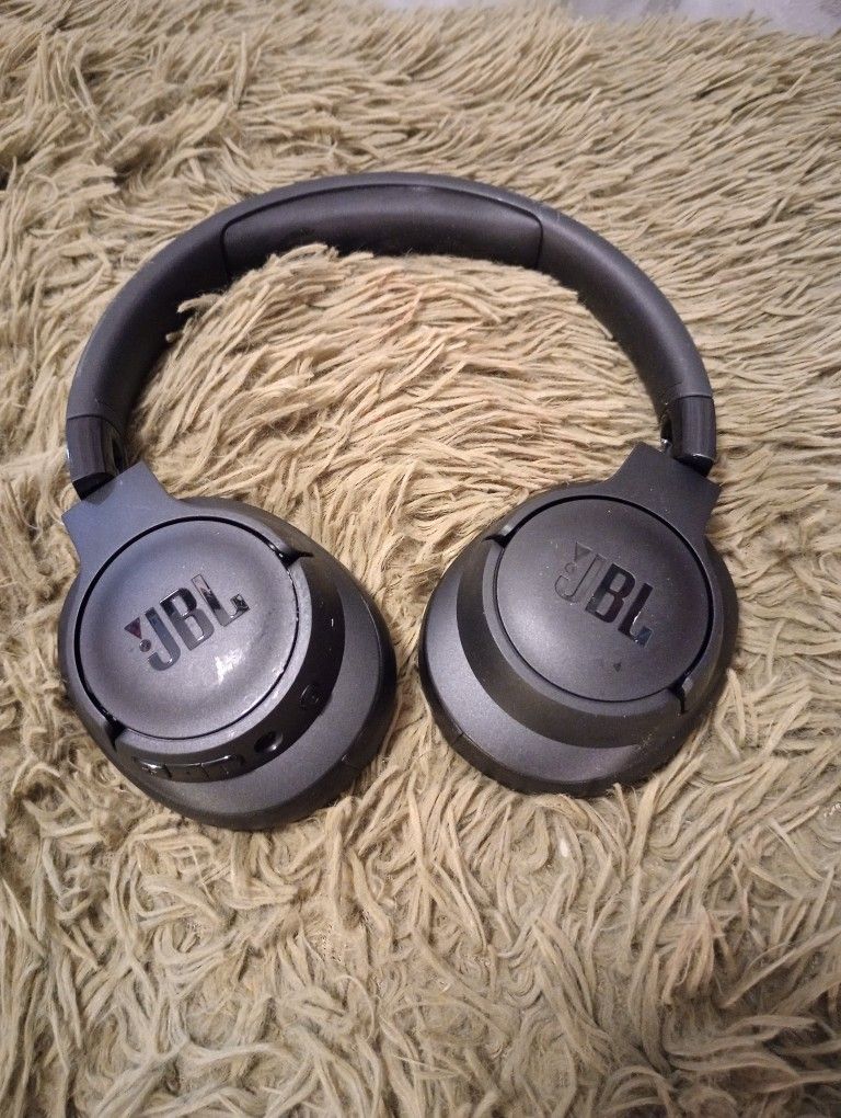 JBL Wireless Headphones