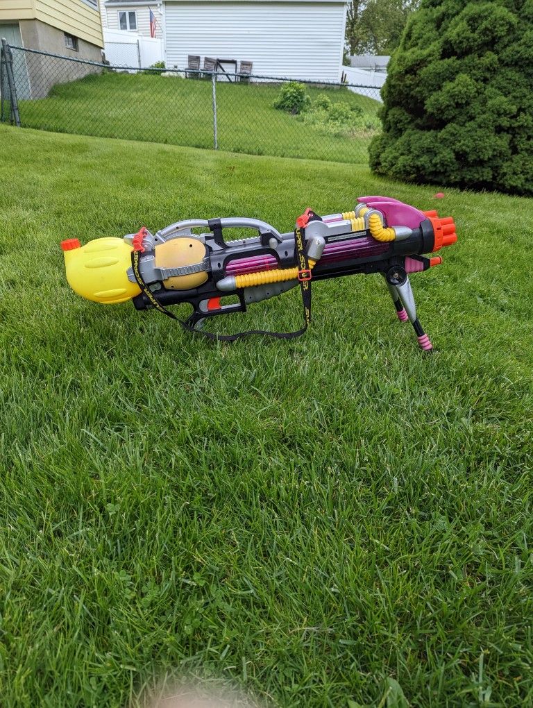 Super Soaker Monster XL