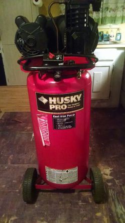 Husky pro air compressor 135psi 30 gallon like new for Sale in Panama City FL OfferUp