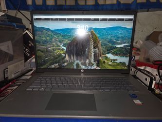 HP Laptop 17-cn3053cl