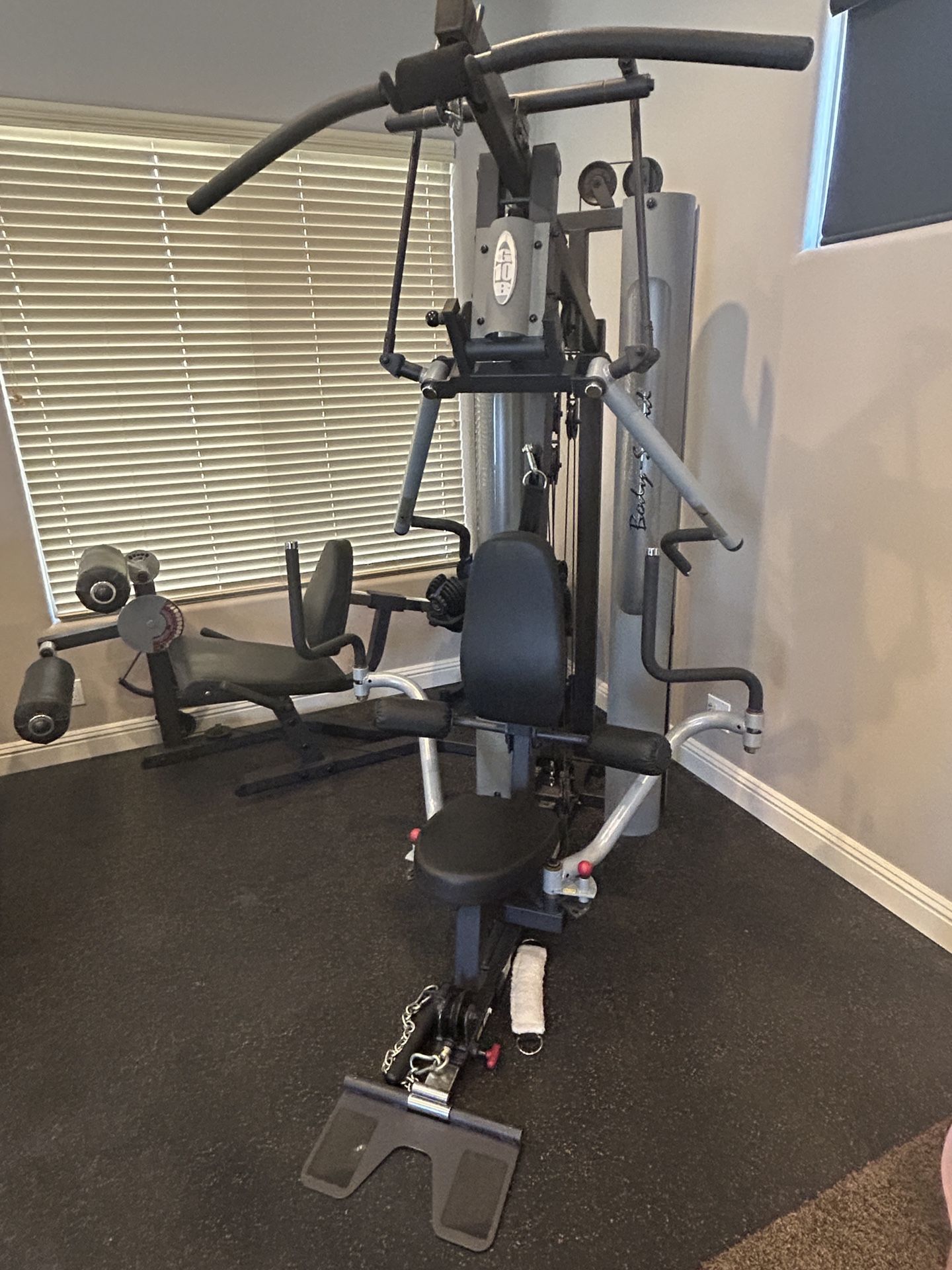 Home Gym. Weight Machine