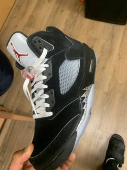 Jordan 5 Metallic Reimagined 