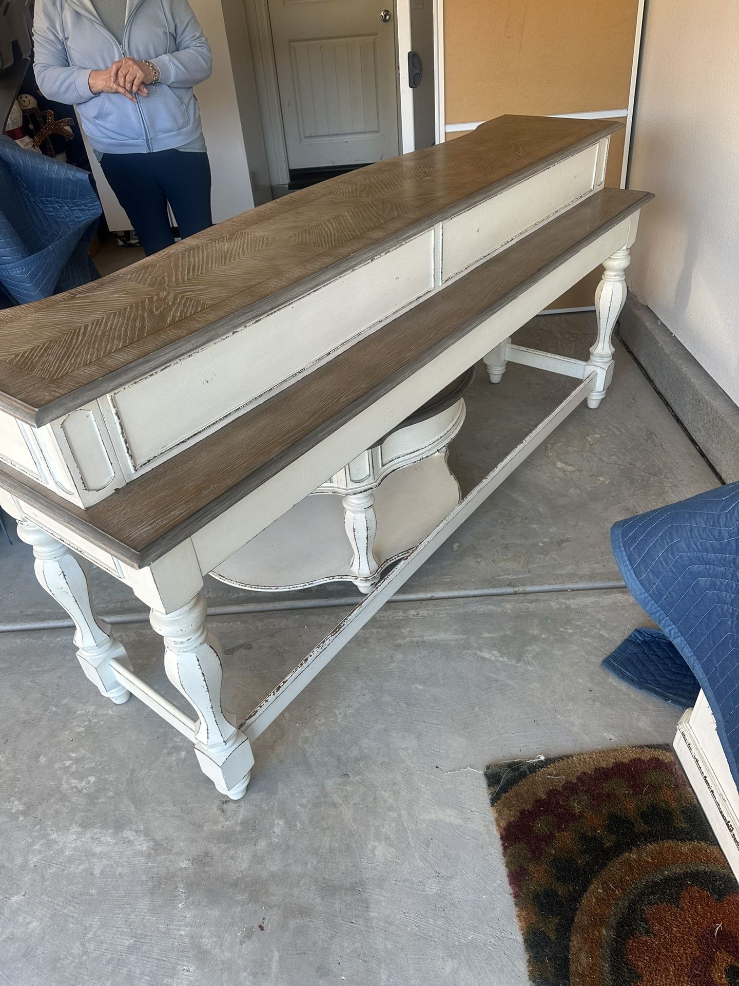 Farmhouse Living Room Set