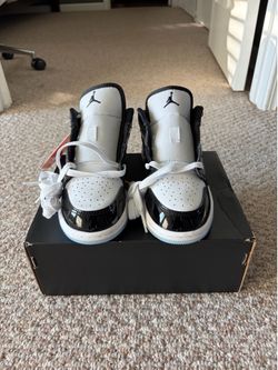 Air Jordan 1 Low SE Concord size 3.5Y