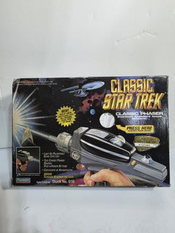 Vintage 1994 Star Trek Playmates Classic Phaser Starfleet Sidearm Collector NOS