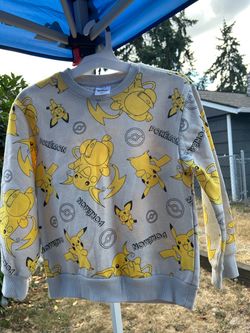 Kids Pokemon Pikachu Sweatshirt (M)