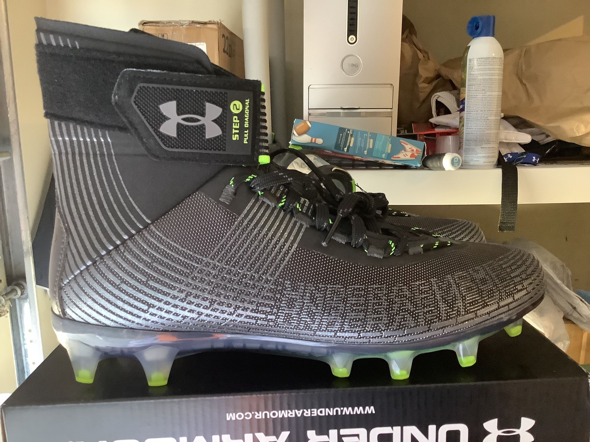 Under Armor Grey Under Armour Cleats NEW MEN'S UNDER ARMOR UA