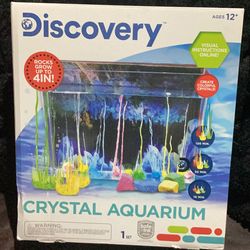 Discovery crystal aquarium