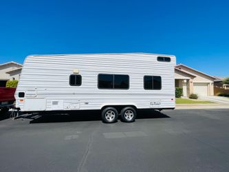 FUN RUNNER-toy hauler 23’ by Carson