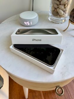 iPhone 15 Pro 128GB — Natural Titanium — Unlocked