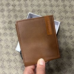 NWT Dockers men’s wallet